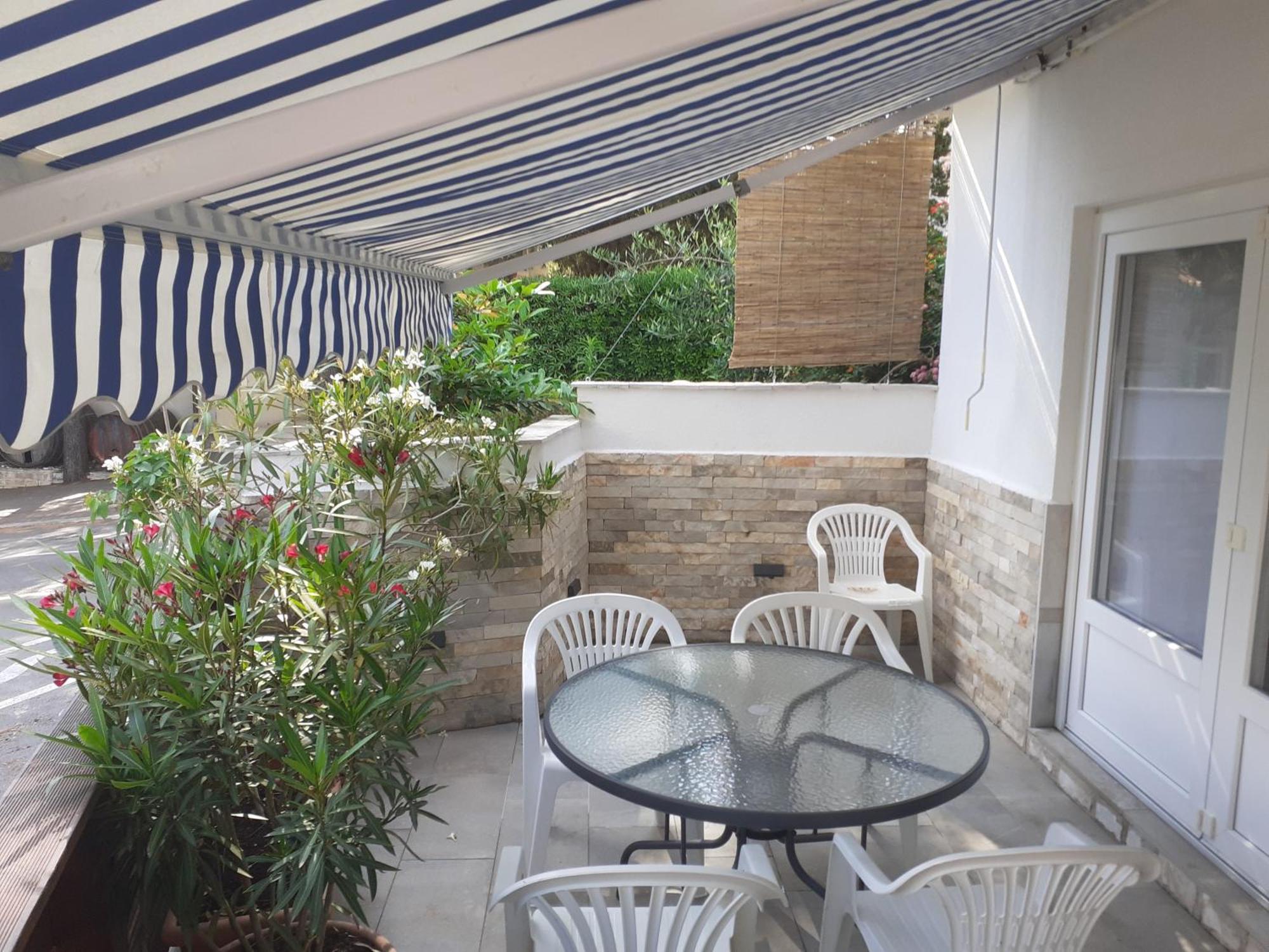 Apartmani Miletic Jelsa  Exterior foto