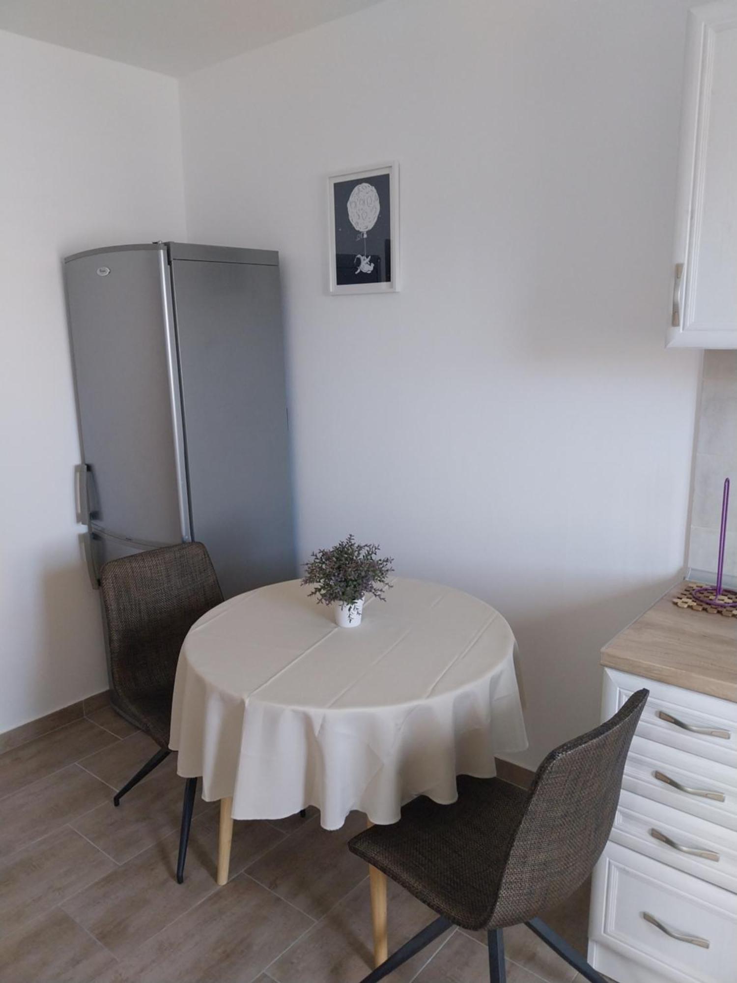 Apartmani Miletic Jelsa  Exterior foto